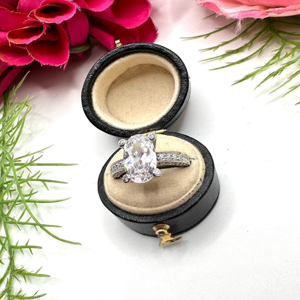 SOLITAIRE⚜️Cubic Zirconia Sterling Silver Pavé Ring